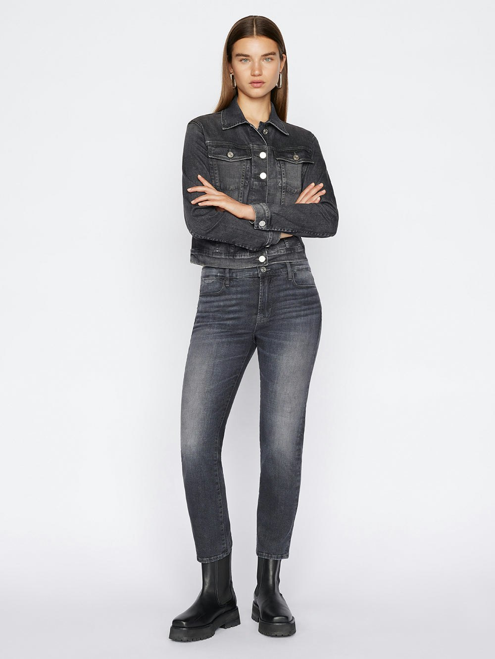 jeans full body view alt:hover